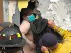 NAS FOTOS | Um homem preso na parede de um café na Califórnia foi resgatado… e depois preso por tentativa de roubo