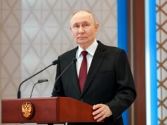 As teorias do duplo corpo de Putin reacenderam depois que a polícia russa o chamou pelo nome errado no vídeo do Kremlin