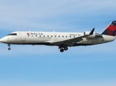 Delta Flight e Cirrus SR22 estão a 500 pés um do outro no JFK