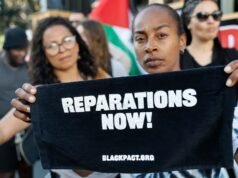 O prefeito Brandon Johnson lançou a iniciativa de reparações Repair Chicago