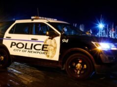 A polícia diz que o spa do Oregon anunciou em um site de acompanhantes e ofereceu sexo comercial