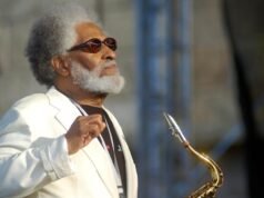Sonny Rollins, saxofonista pioneiro do jazz, morreu aos 95 anos