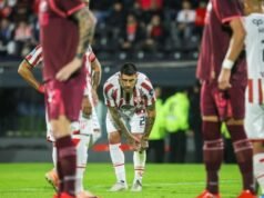 Instituto nocauteou Lanús em polêmica partida de arbitragem: quatro cartões vermelhos e pouco futebol