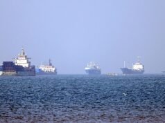 Reino Unido relata navio do Estreito de Ormuz apreendido perto dos Emirados Árabes Unidos em direção ao Irã
