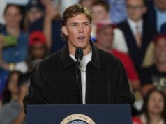 É improvável que John Harbaugh critique Jackson Dart sobre o desempenho de Trump no comício