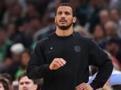 O técnico do Celtics, Joe Mazzulla, ganha o prêmio de Treinador do Ano da NBA e o chama de ‘estúpido’