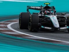 Kimi Antonelli, da Mercedes, continua em boa forma com a pole no Grande Prêmio de Miami
