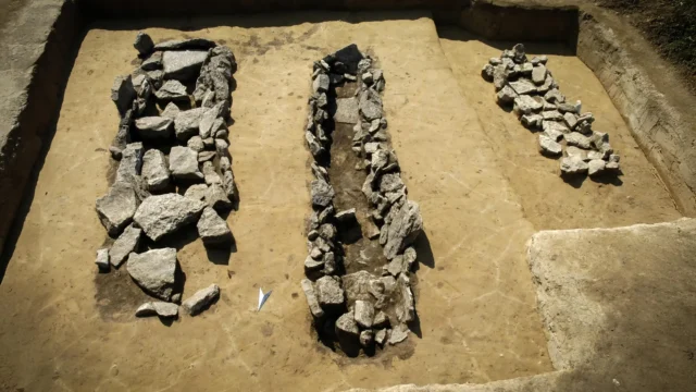 late-bronze-age-graves-excavations-near-esperstedt.webp.webp