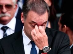 O governo nega que Adorni tenha gasto US$ 245 mil em sua casa e questiona a declaração do arquiteto.