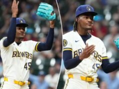 Brewers Abner Uribe comemora com um golpe selvagem de “chupar” no Cardinals