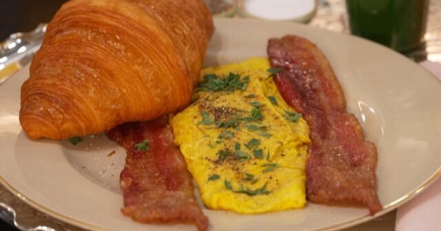 omelet-01-close-up-1280.jpg