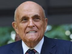 Os médicos dizem que Giuliani está no ventilador e agora respira sozinho