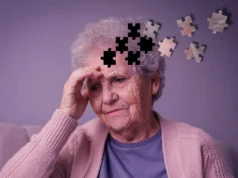 Cientistas descobrem por que o risco de Alzheimer afeta desproporcionalmente as mulheres