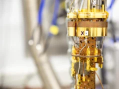 Cientistas conectam “cristal do tempo” a dispositivo real para alcançar avanço quântico