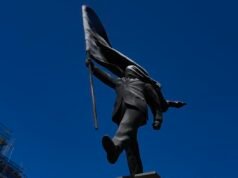 Banksy instala nova estátua no centro de Londres: NPR