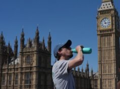 A primeira onda de calor da Europa bate recordes e traz mortes: NPR