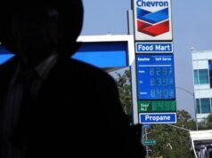 Newsom culpa a Chevron pelo problema do preço do gás na Califórnia