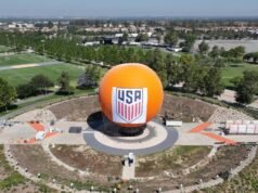 Dentro do acampamento da Copa do Mundo de Futebol dos EUA em Orange County Great Park