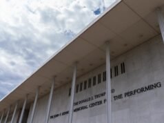 Nome de Trump será removido do Kennedy Center por ordem do juiz