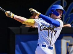 Tyler Starling, da Agoura High, tenta beisebol e atletismo ao mesmo tempo