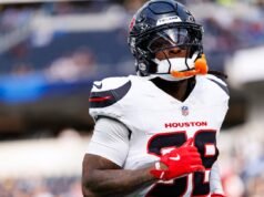 Ravens assinam S K’Von Wallace
