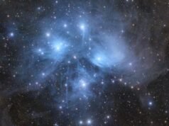 Fotógrafo de astronomia captura o aglomerado de estrelas das Plêiades ‘Sete Irmãs’ brilhando através do véu azul fantasmagórico